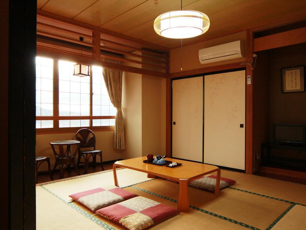 ホテルHonkan Gentaroya 野沢温泉村 部屋 写真