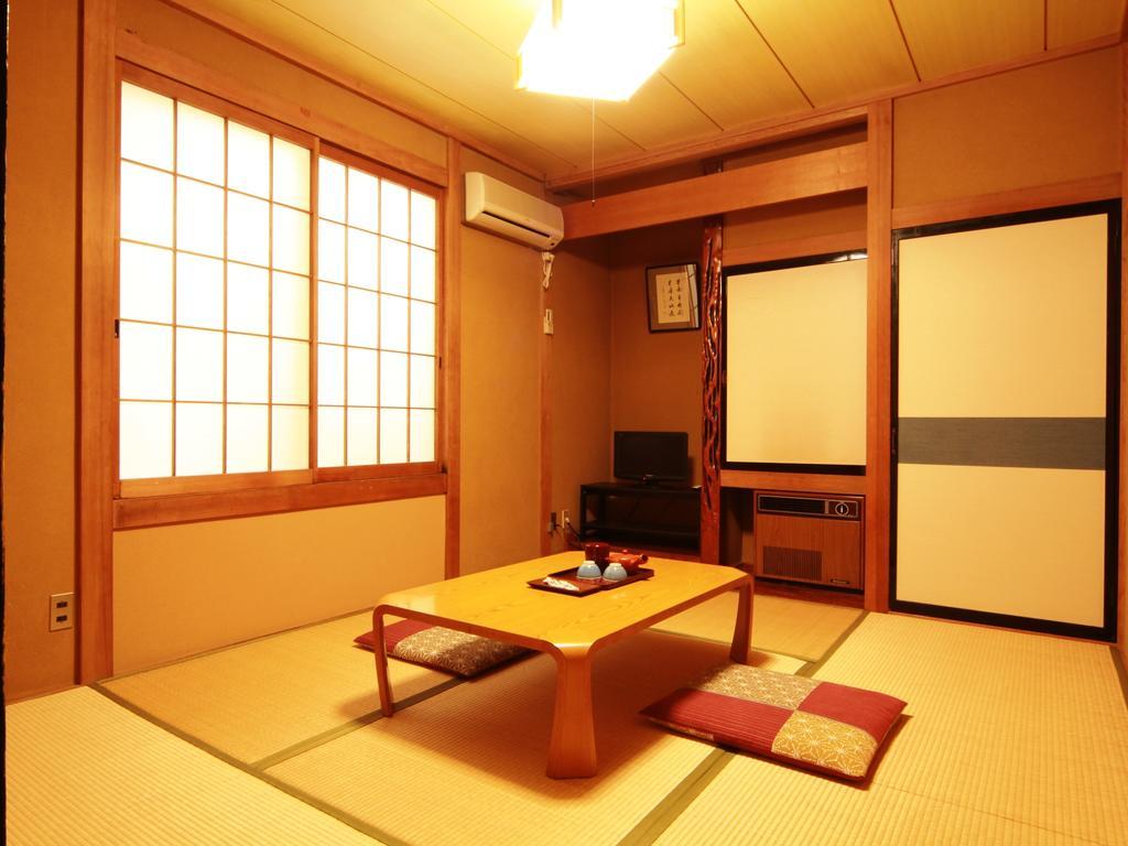 ホテルHonkan Gentaroya 野沢温泉村 部屋 写真