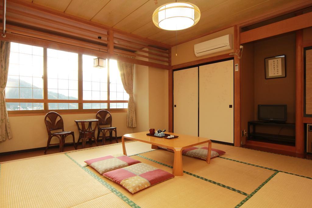 ホテルHonkan Gentaroya 野沢温泉村 部屋 写真